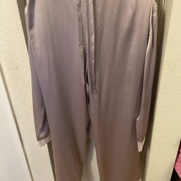 Julianna Rae Womens Sleep in silk pajamas - s - Picture 10 of 10